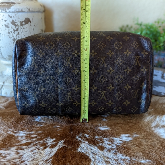 Louis Vuitton Speedy 30 Canvas Monogram Hand Bag - Picture 4 of 11